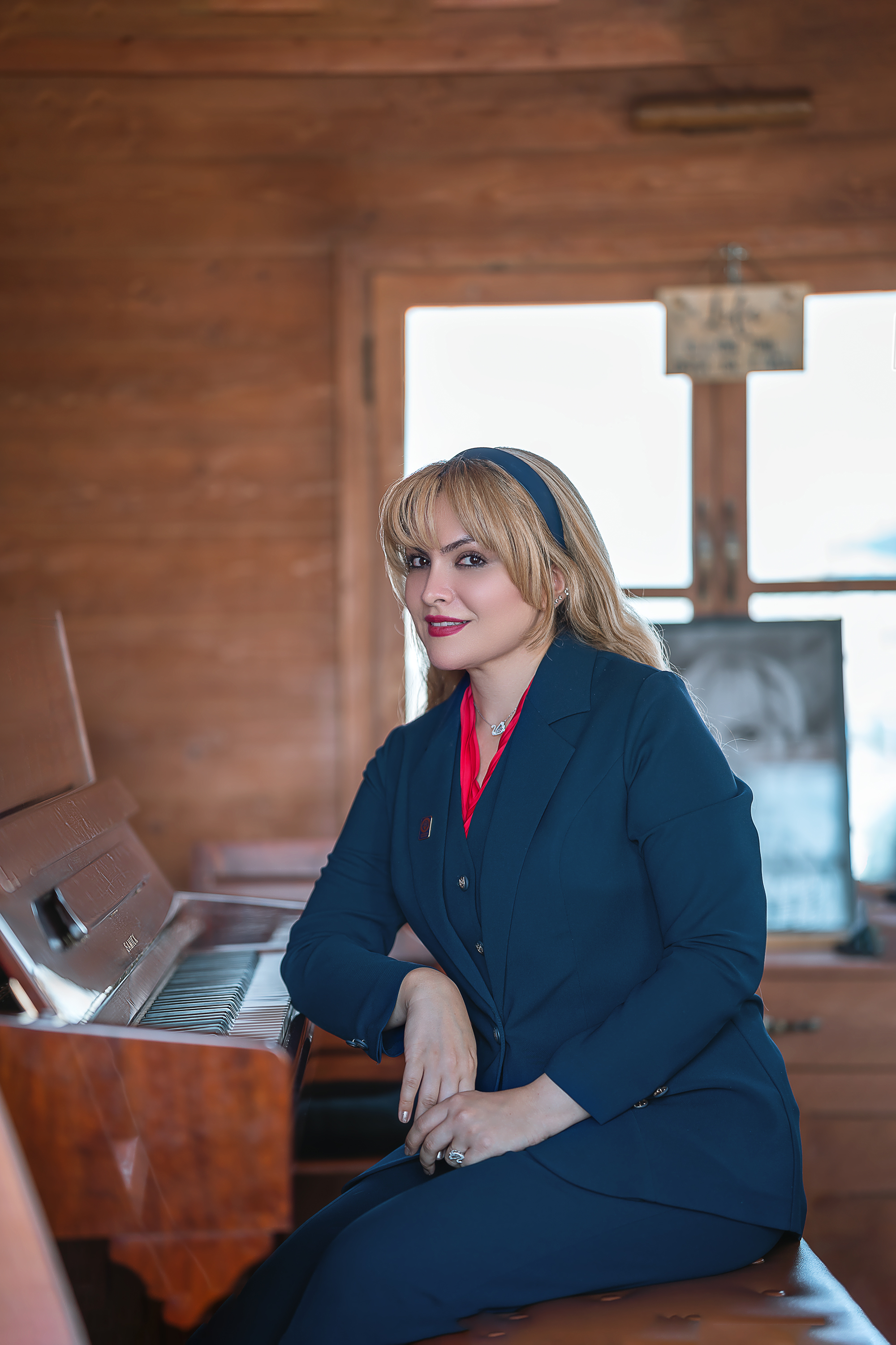 Siranoush Akhgarandouz